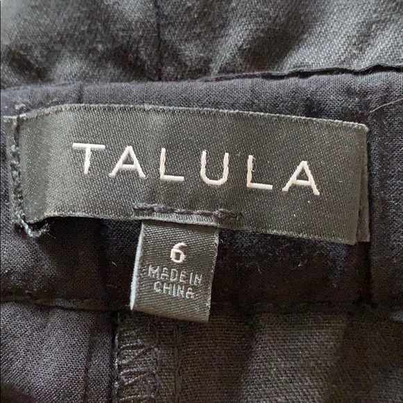 Shorts - Picture 2 of 3